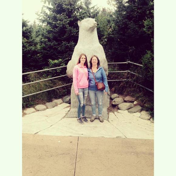 Meet your Posher, Lynette - Picture 1 of 1